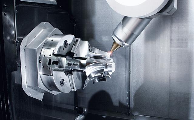 The Ultimate Guide to CNC Milling: Principles, Machinery, and Designing for Success 3 Advanced machining system with two additional rotational axes, enabling complex geometries and multi-angle cutting in a single setup.